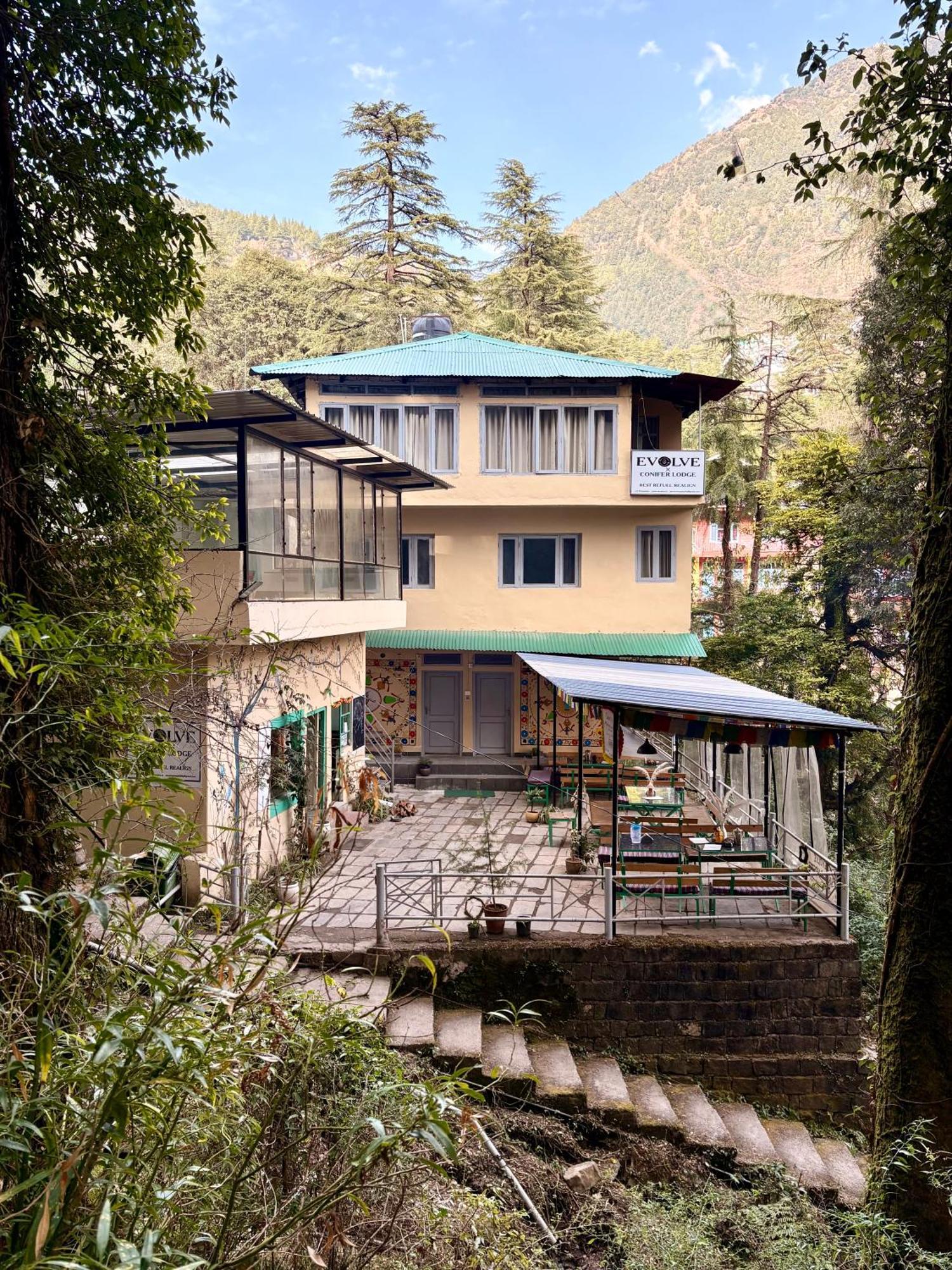 Eevolve Dharamkot - An Eco Hostel Мак-Леод-Гейндж Экстерьер фото
