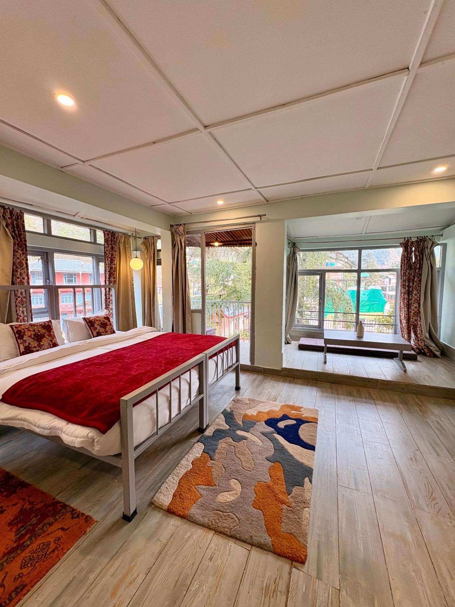 Eevolve Dharamkot - An Eco Hostel Мак-Леод-Гейндж Экстерьер фото